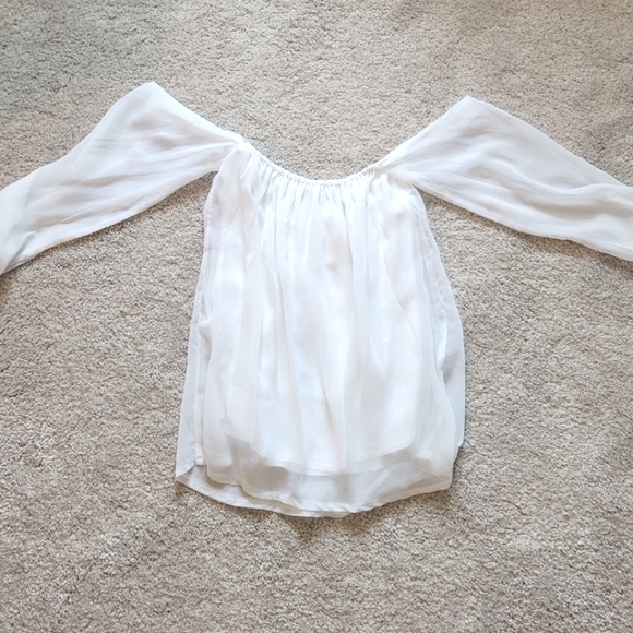 Off the shoulder top sheer sleeves - Picture 1 of 3